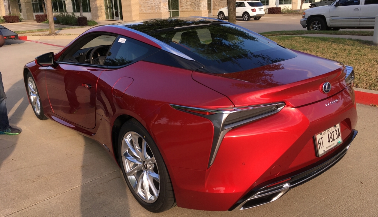 Lexus%20LC500h2.jpg